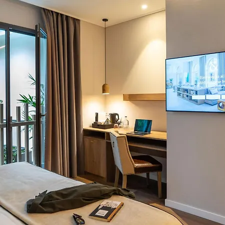 Hotel Well And Come Malaga Room photo